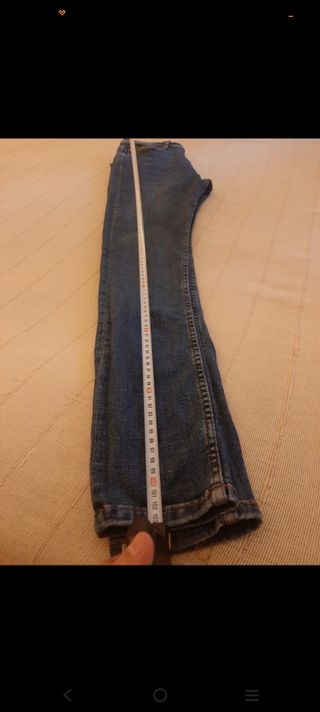 Pantalón vaquero Zara