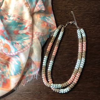 Conjunto foulard y collar Sfera