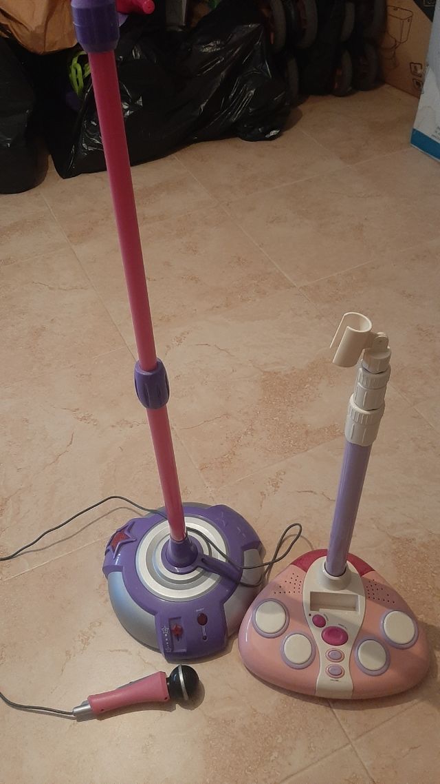 Micrófonos de juguete