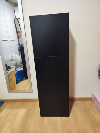 Vitrina estanteria puertas