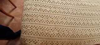 Colcha de ganchillo hecha a mano