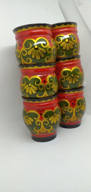 Bicchieri in legno dipinti a mano - Russia