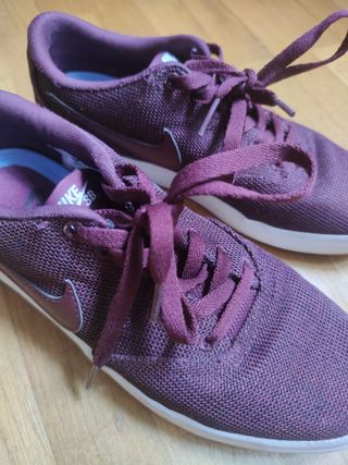 wmns nike sb check solar 39 granates