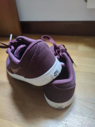 wmns nike sb check solar 39 granates