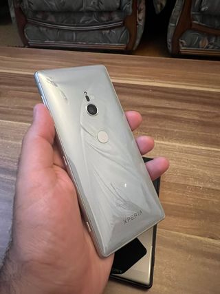 Sony XZ2 
