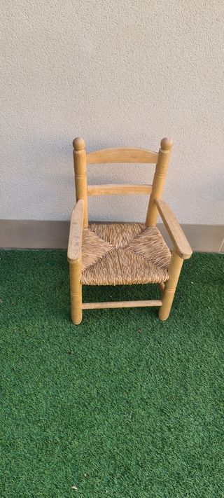 Silla madera y mimbre para niños