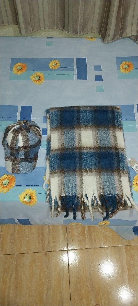 Manta y gorras en 30€
