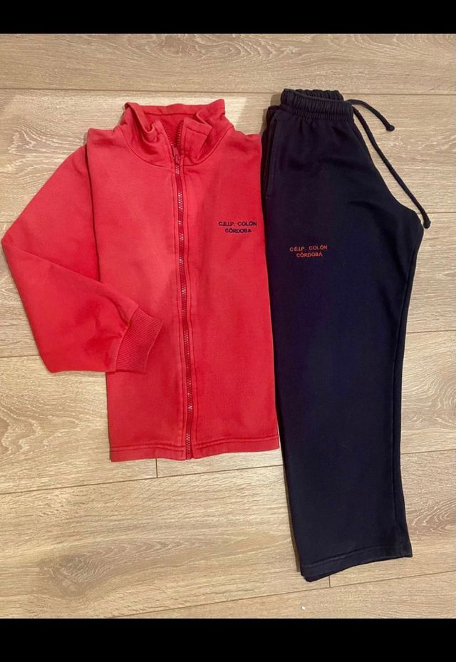 uniforme colegio Colon