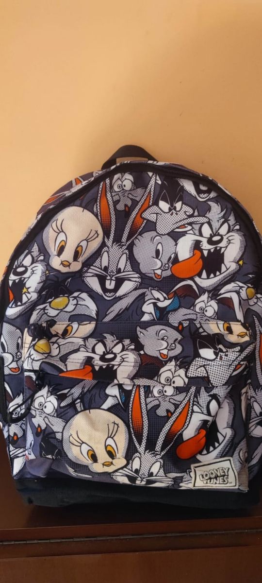 MOCHILA ESCOLAR