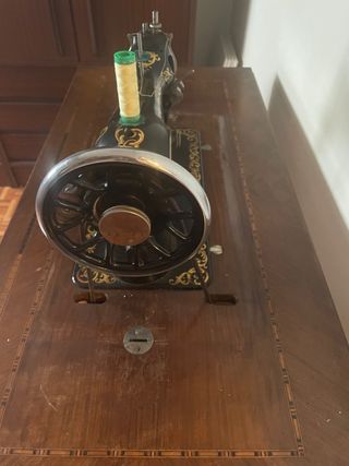 Maquina de coser antigua Alfa (perfecta deco boda)