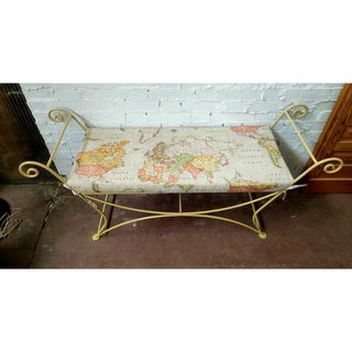 Pié de cama o banco jardín