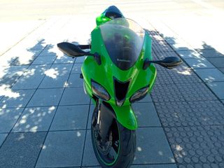 Kawasaki ZX6R