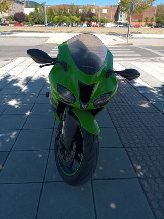 Kawasaki ZX6R