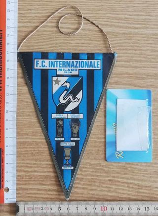 Gagliardetto Cagliari ne ho di molti club,banderín