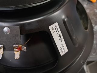 Subwoofer 12" Bumper 510W con caja metraquilato