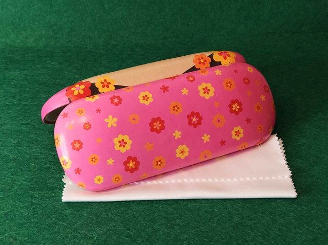 Funda de gafas Frida Kahlo + bolígrafo calaca.