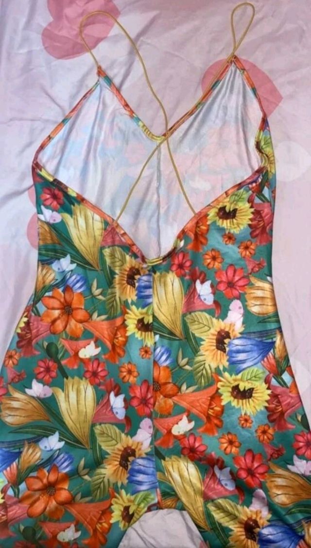 Mono espalda cruzada estampado