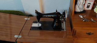 Maquina coser Alfa