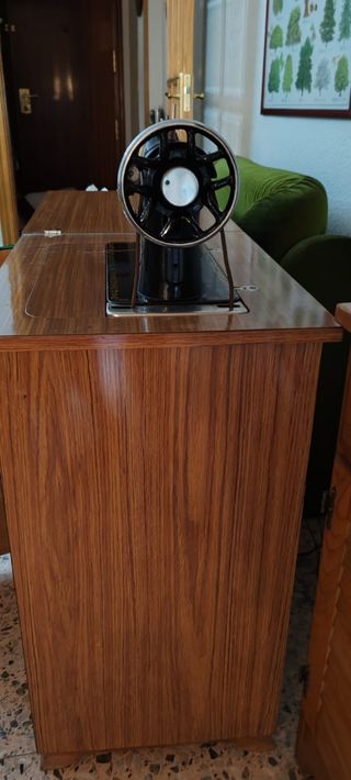 Maquina coser Alfa