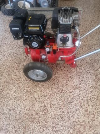 Compresor con motor gasolina