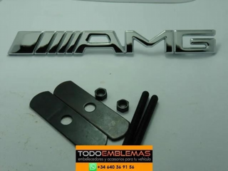 LOGO DE PARRILLA MERCEDES AMG CROMADO