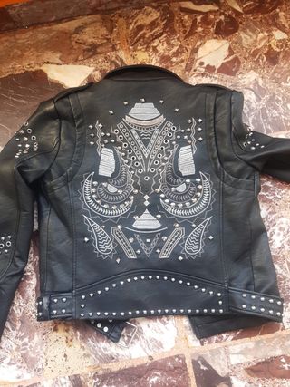 CAZADORA DE CUERO NUEVA NEGRA