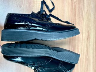 Zapatos charol mocasines negro Gloria Ortiz