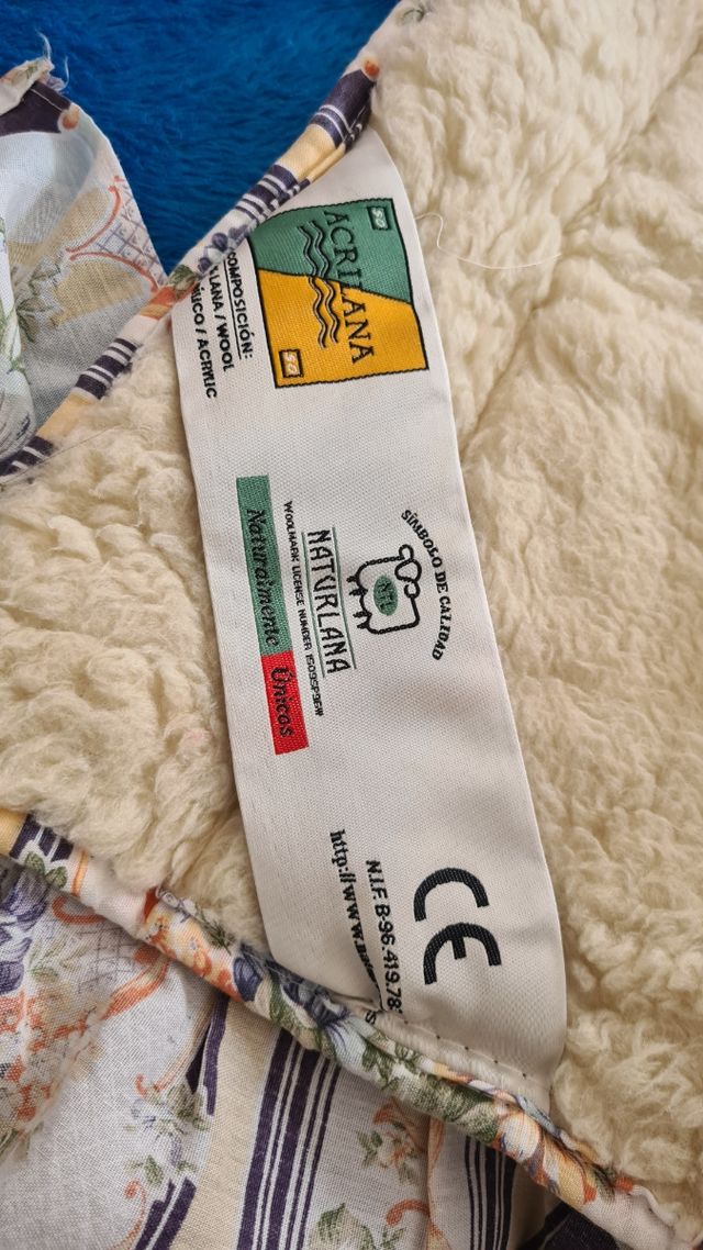 Colchas 90cm. 2 = 30€