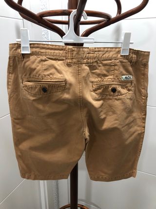 Pantalones vaqueros cortos marrones