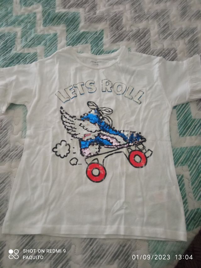 Lote 3 blusas de manga larga y una cort