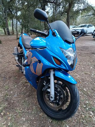 Moto Suzuki GSX 650f
