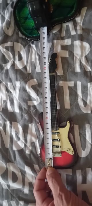 Vendo guitarra  de coleccionista