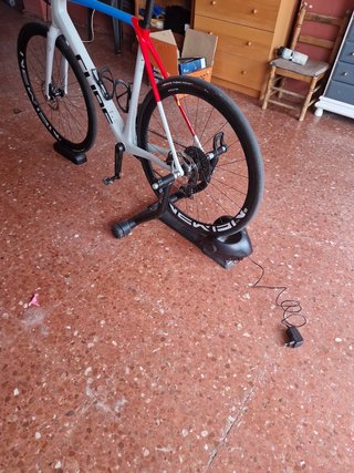 Rodillo inteligente Bkool pro