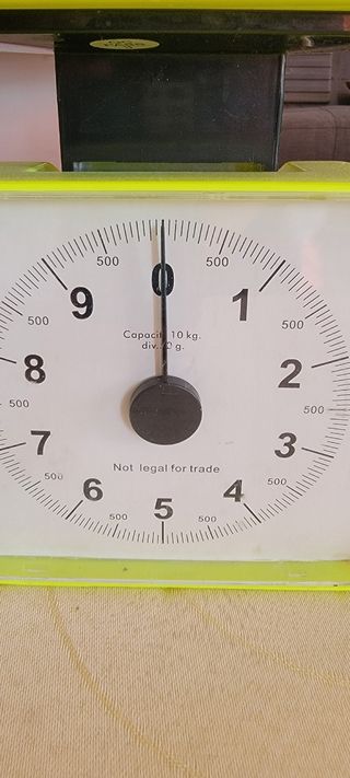 Kitchen weighing scale & Mincer