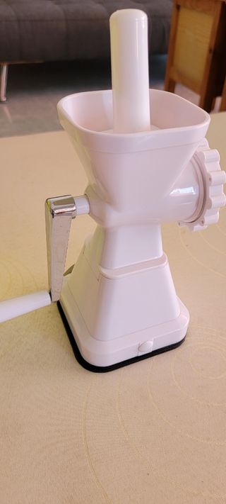 Kitchen weighing scale & Mincer