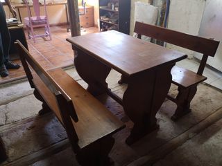 Mesas de bodega madera maciza con bancos