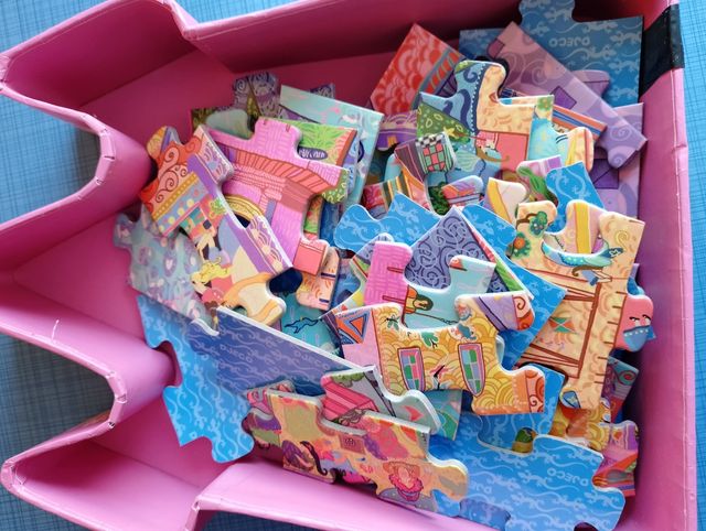 Puzzle princesas marca Djeco