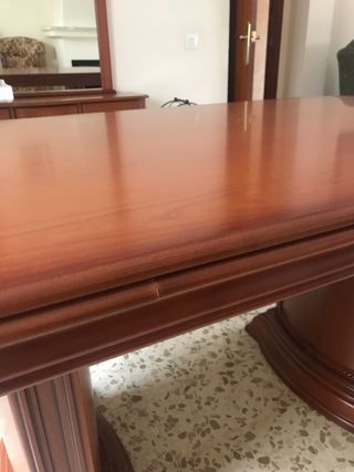 Mesa ampliable. Totalmente nueva