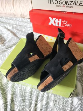 Sandalias con cuña