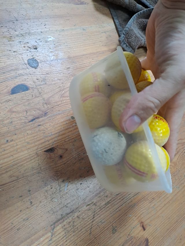 Palline da golf gialle