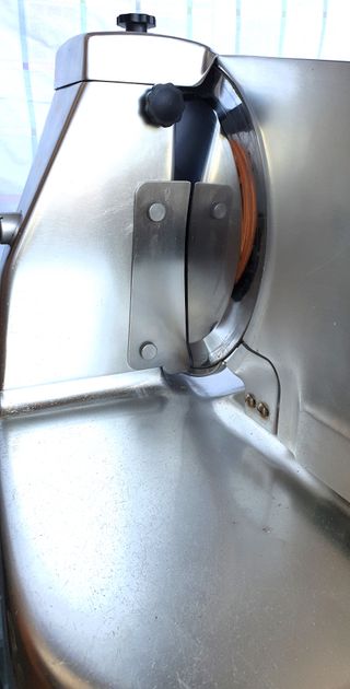 Affettatrice Berkel professionale da macelleria.