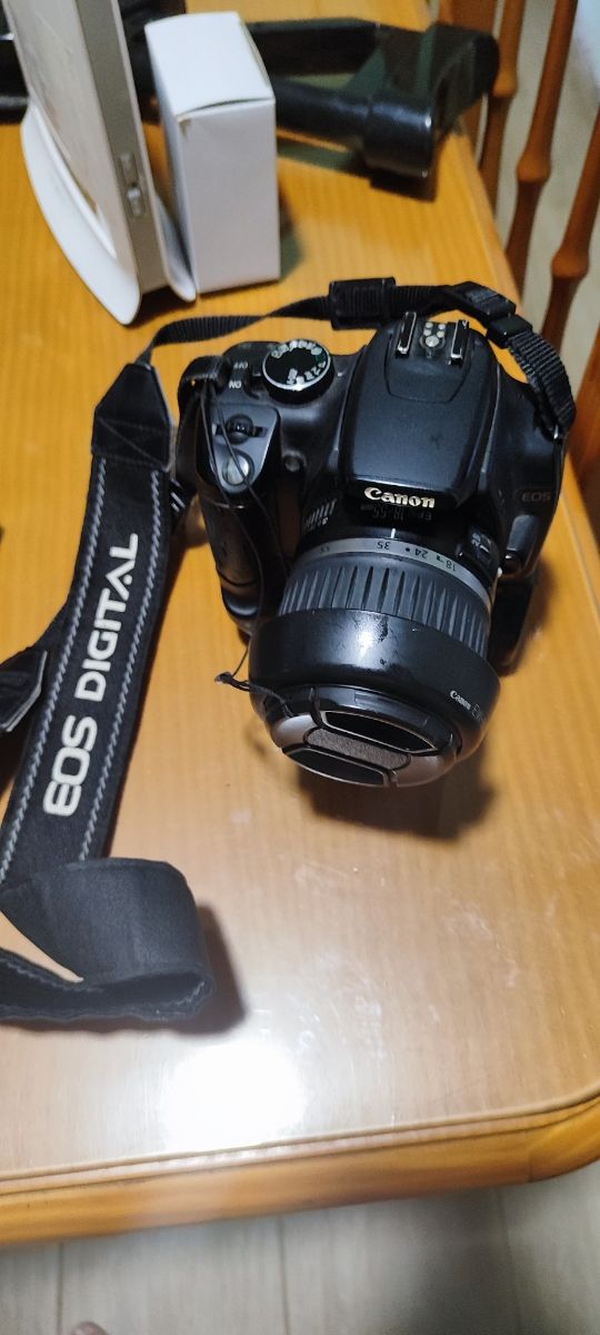 Canon EOS 350D + GRIP + BATERÍA EXTRA  +