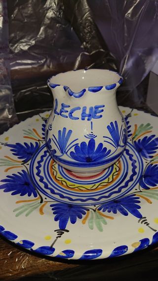 Plato y lechera.