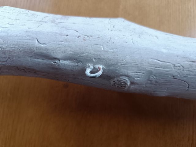 Perchero de madera blanco