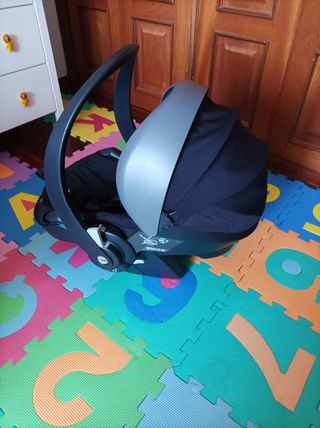 2 MAXICOSI (BESAFE IZI GO MODULAR I-SIZE GRUPO 0+)