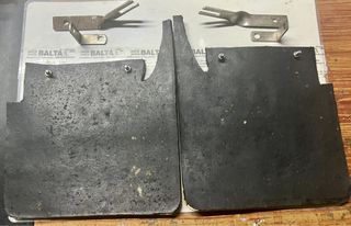 Conjunto faldones traseros goma Chrysler Simca 900