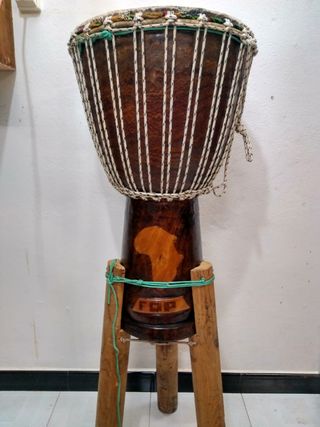 djembe africano grande tambor
