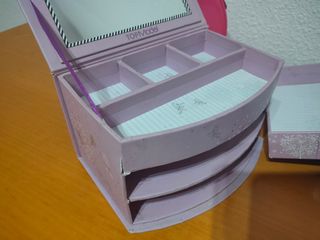 Cada uno 2€ - Joyeros TopModel y LOL Surprise