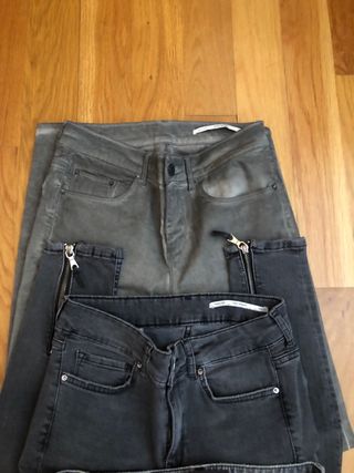 Vaqueros (4) gris/negro. 38. Zara