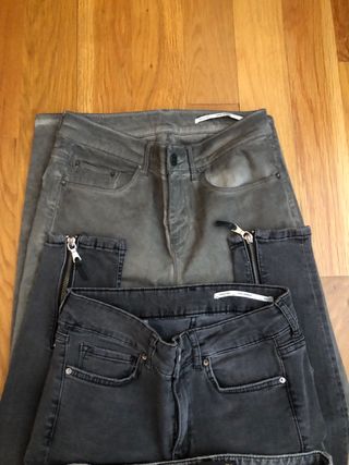 Vaqueros (4) gris/negro. 38. Zara